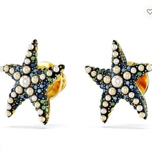 🦋 .Idyllia stud earrings Starfish.